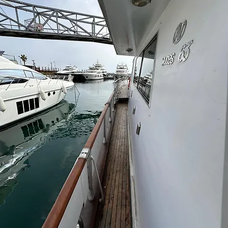 Marineria Boat Aloha Botel Barcellona